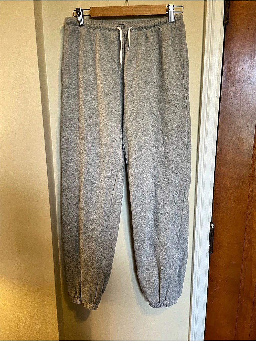 Brandy Melville Rosa Sweatpants Gray Jogger Pants s/m